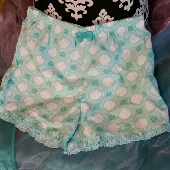 Disney the Little Mermaid Ariel Pajama set - Picture 4 of 7